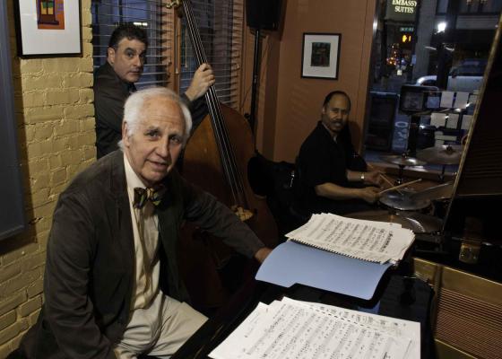 3 Jazz musicians on keyboard, drums and bass