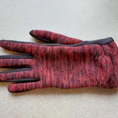 Black and red winter glove left at Manor Reception.