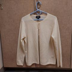 Cream cashmere Lands End sweater found in the Terrace Auditorium after Balance Class.
