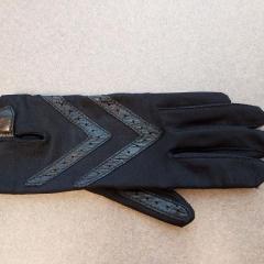 Single black ladies glove found in the Court entrance/vestibule.